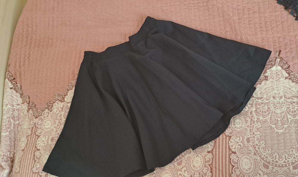 Продаётся школьная форма для девочек на 8 лет