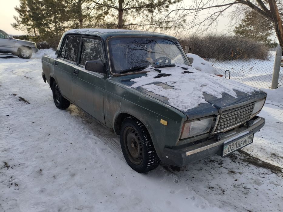 Продам ваз 2107  2 машины