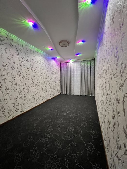 Прадается квартира 3 хонали 4 хона килинган