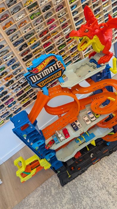Hotwheels Ultimate Garage