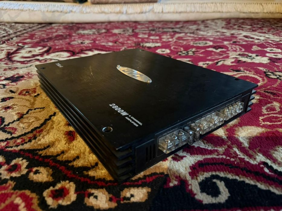 Продам усилитель JVC 2800W