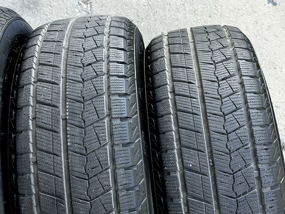 215|55 R17. Sonix.