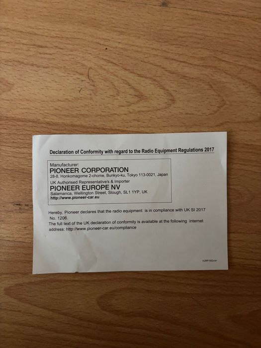 Продавам мултимедия Pioneer DMH-G220BT – използвана 1 годинa.