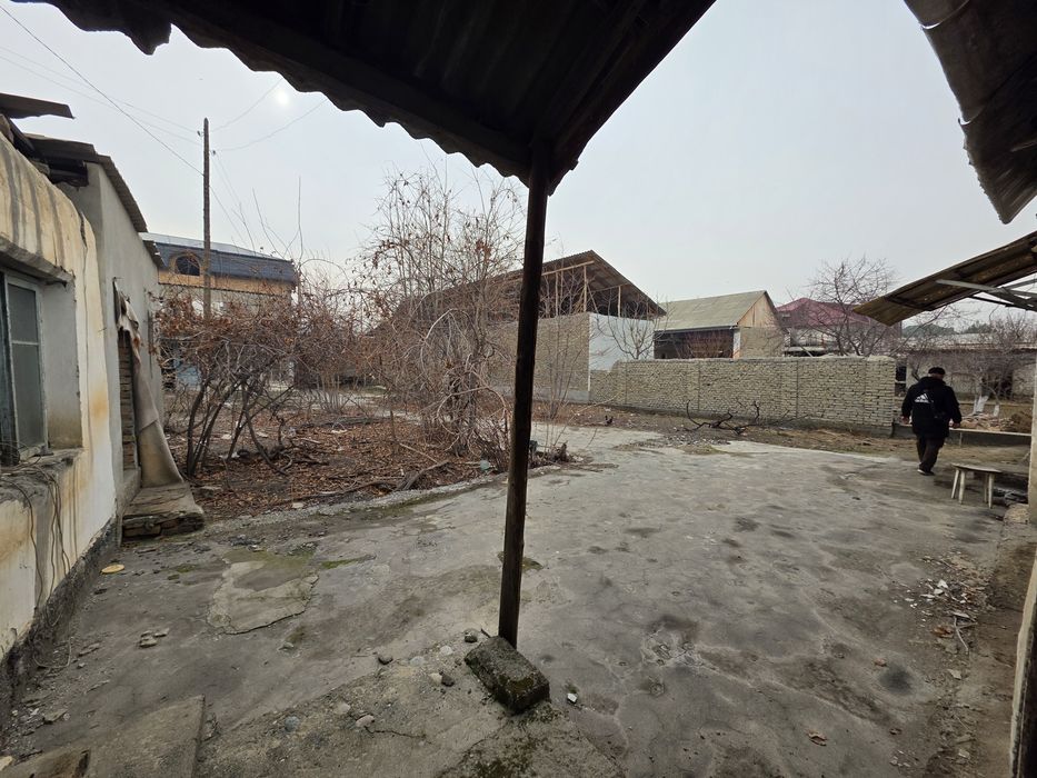 Беш болада 6 сотик эски ховли сотилади