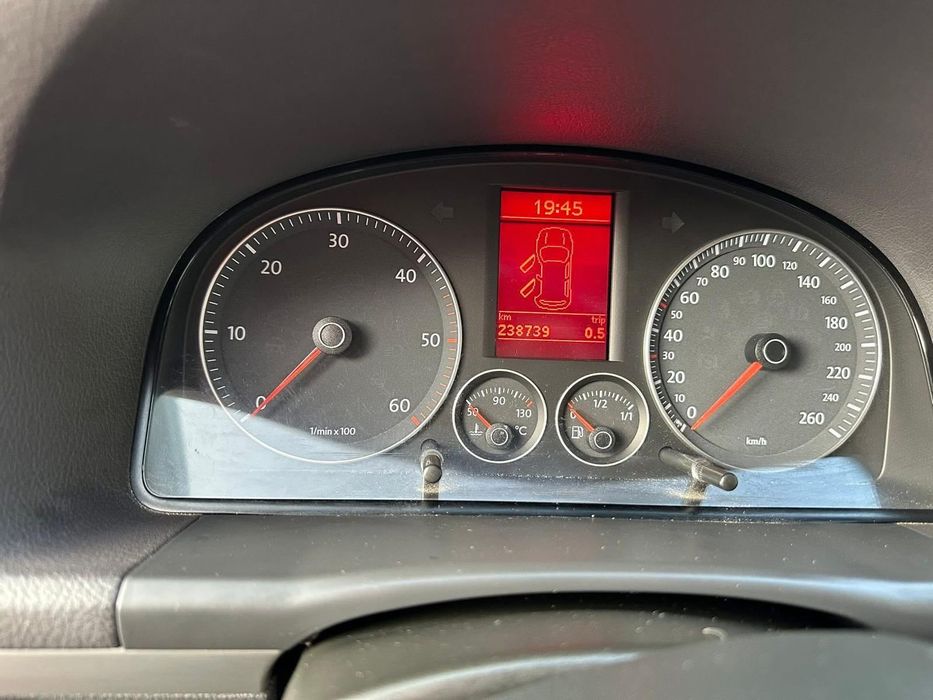 Volkswagen Touran 2.0tdi DSG 6+1