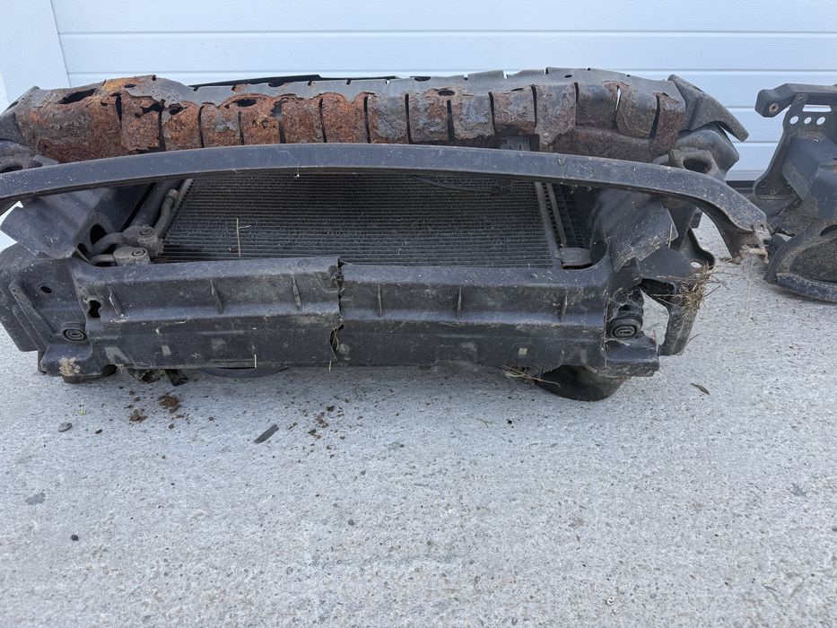 Trager / tragar set radiatoare ventilatoare Vw Passat b7 2.0 tdi
