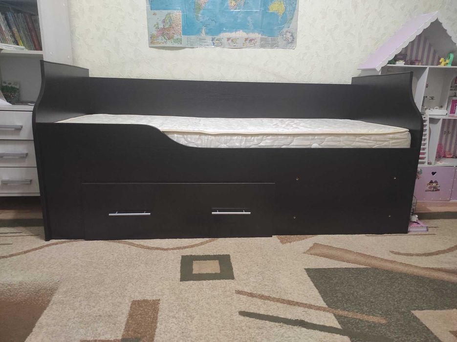 Кровать из ЛДСП 1,8*0,75