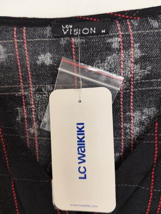 LC Waikiki rochie noua