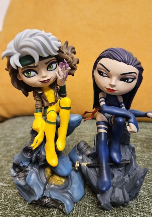 Figurina Rogue din colectia X-Men Minico
