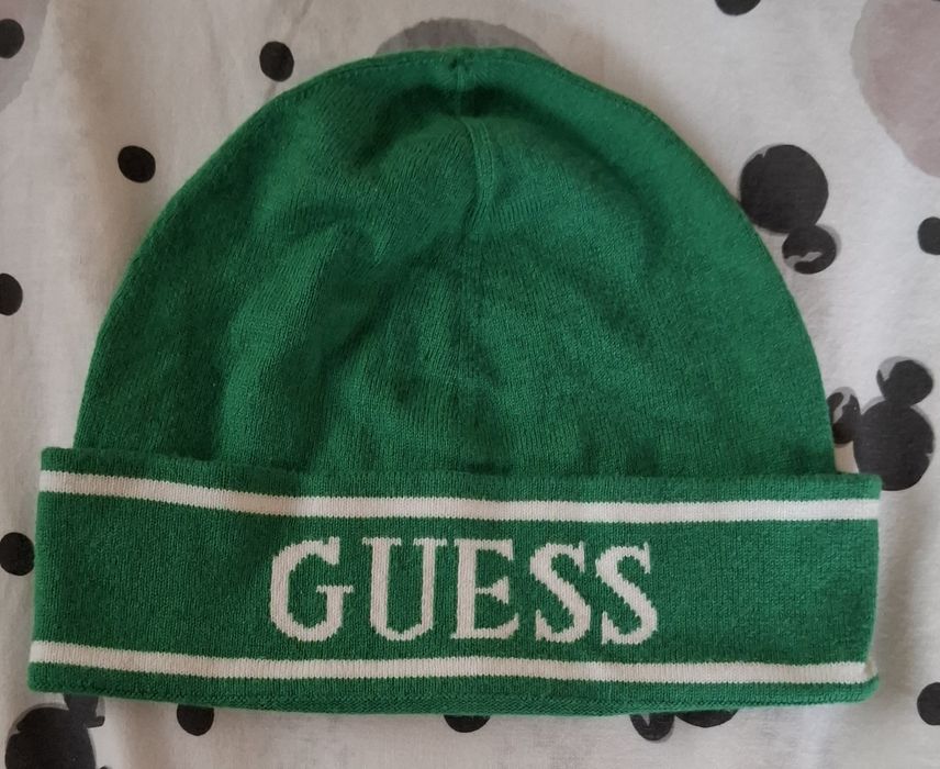 Guess дамска шапка