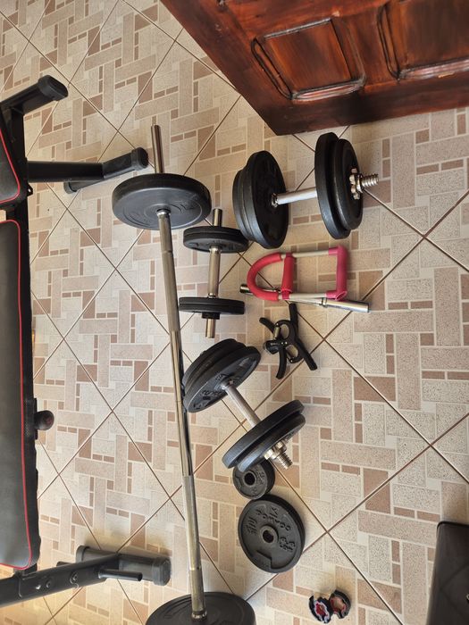 set greuati, însumează 90 de kilograme