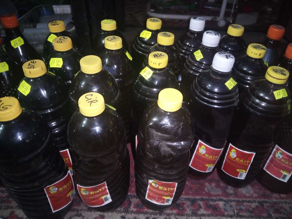 Bait ptr lemn, usi albe, etc.