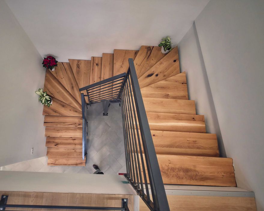 Trepte din lemn de stejar