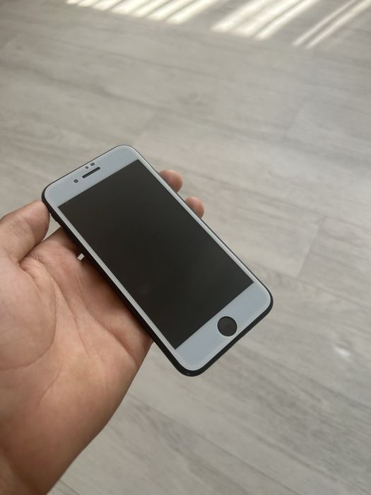 Iphone se 2020 , 128 gb , 100%