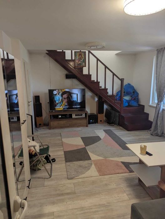 Продавам къща до сп. Марек