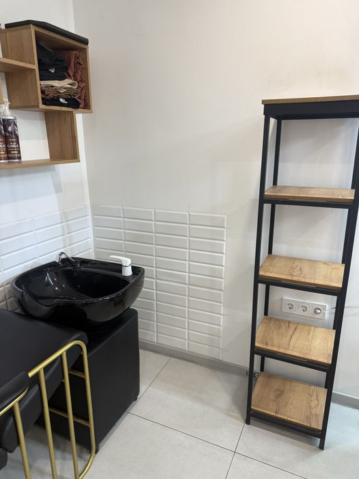 Сдается рабочее место для парихмахера