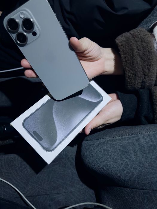 Продам Айфон 15про