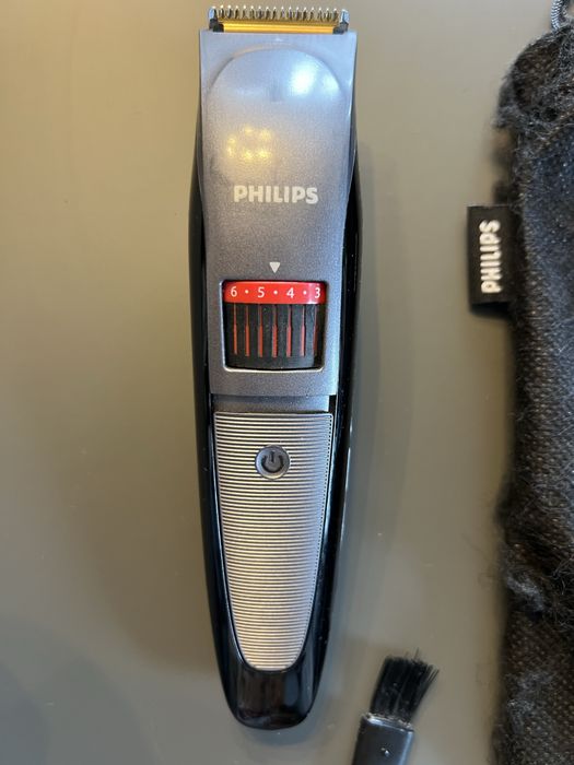 Trimmer / Aparat tuns barbă Philips QT4015 + Pieptene original (Pentru piese / reparație)