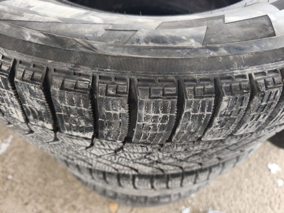 Pirelli Ice Zero 285/60/18