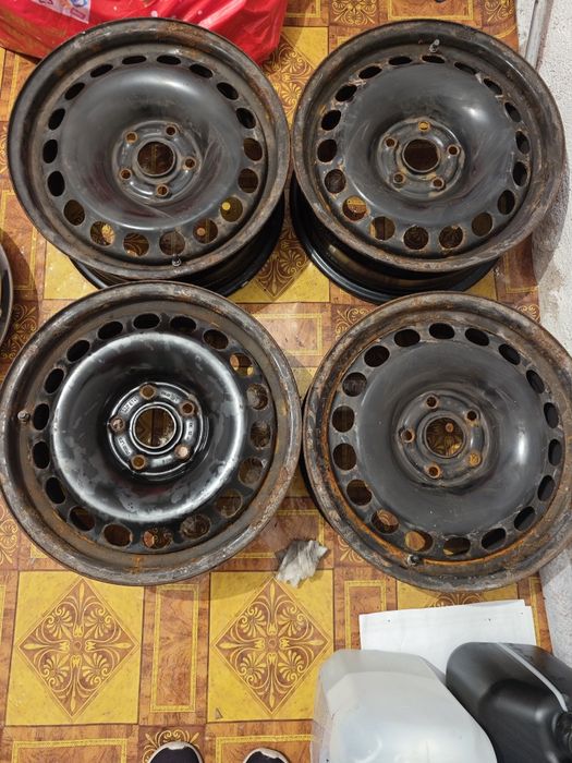 Желязни  джанти с Тасове за VW 16"