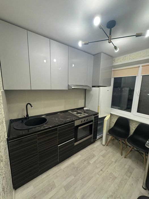 продам 2х комн кв Шешембекова