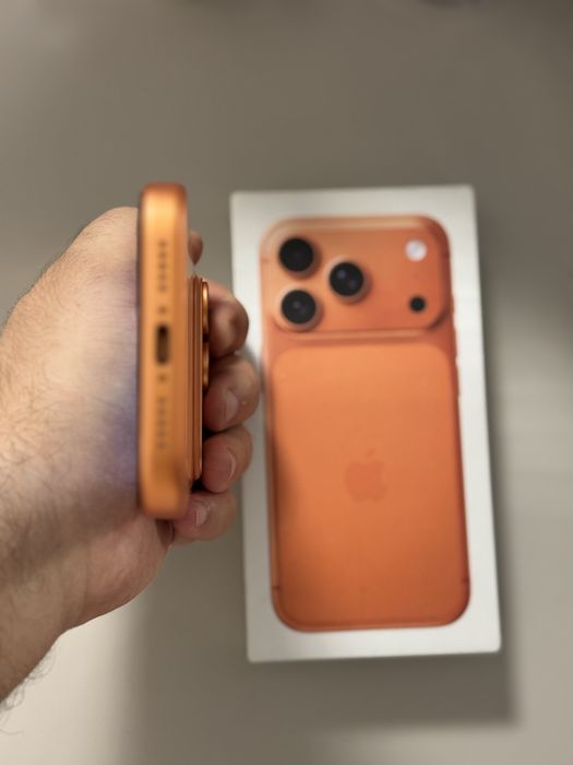 17 pro | 256 | Новый | Orange