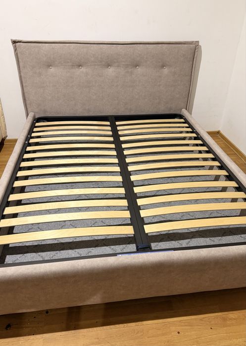Vand pat tapitat 160/200