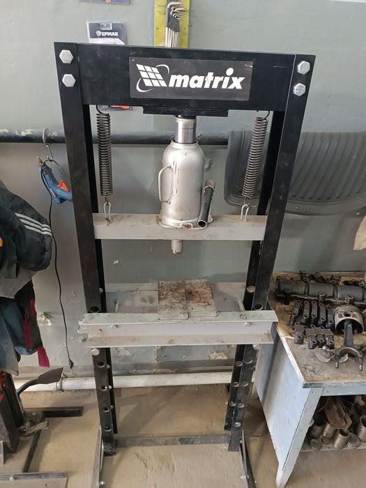 Продам бокс для ремонта автомобилей