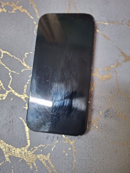 Iphone 16  на 256 гигабайт