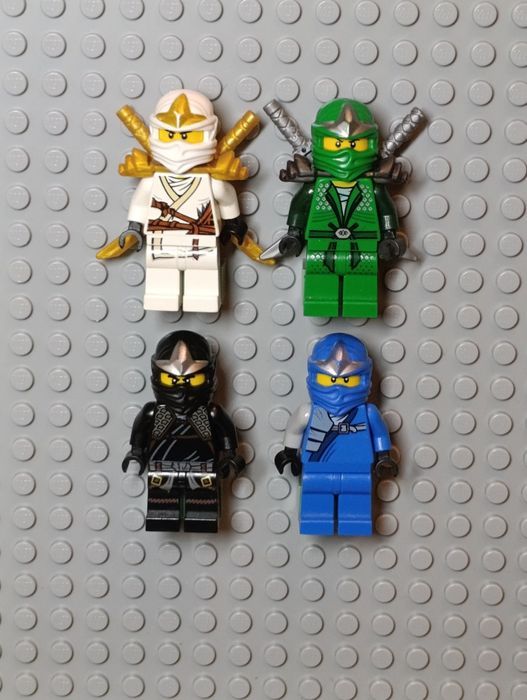 Lego Ninjago Rise Of Snakes : Lloyd, Zane, Cole, Jay ZX