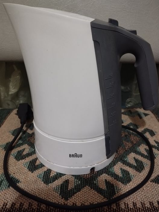 Электрический  чайник.