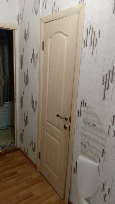 Двери б/у и кухонный гарнитур б/
