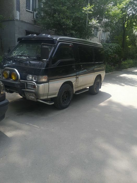 Делика в кузове P35W