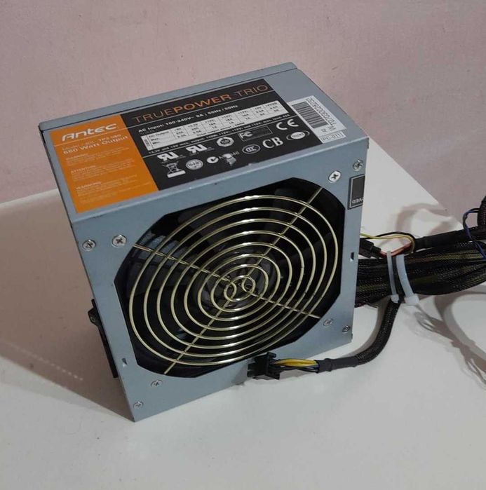 Sursa ANTEC 550W Truepower TRIO TP3-550, 2 x PCI-Express, PFC Active  70 lei