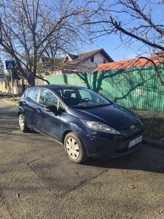 Ford Fiesta hatchback 1.4tdci an 2009 stare f bună  proprietar