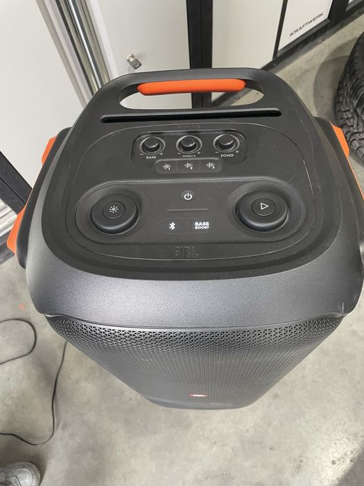 Jbl party box 710