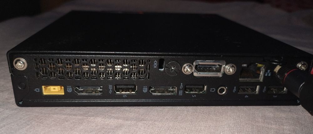 Lenovo ThinkCentre M715q Tiny – Ryzen 5 PRO 2500GE | 16GB RAM | 512GB