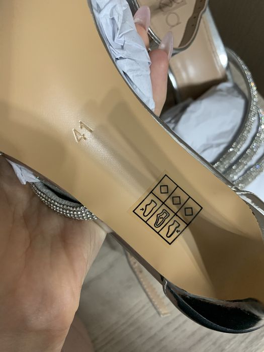 Блестящие каблуки