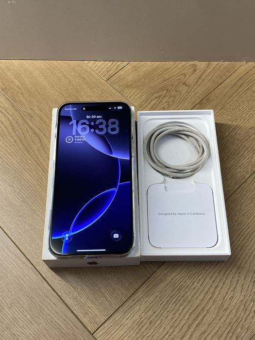 iPhone 16 Pro Max Natural Titanium 256 GB