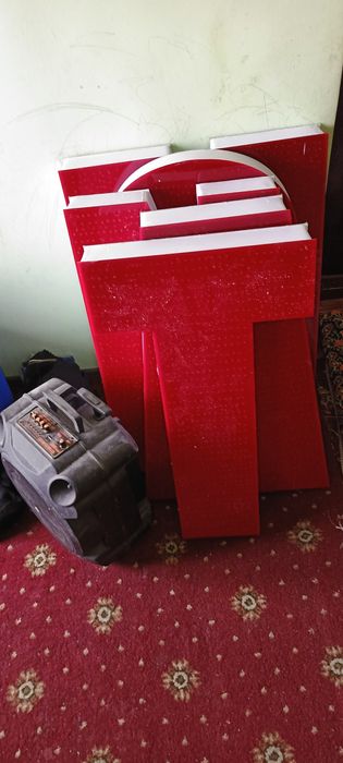 Tashqi reklama uchun harflar