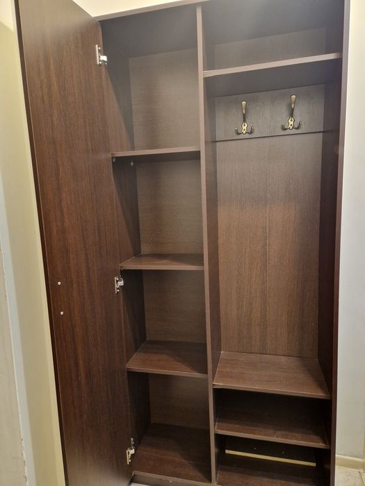 Продам прихожую в отл сост