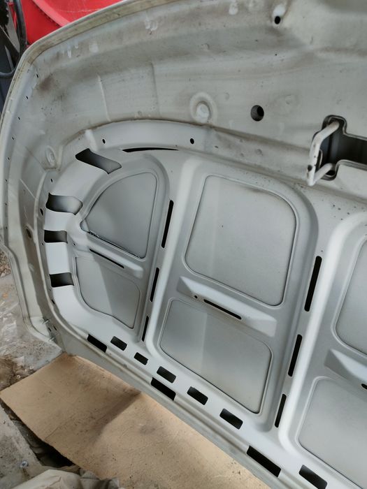 Продам капот на Шевроле Оникс