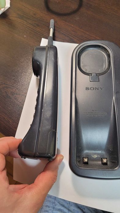 Телефон безжичен стар с кабел  , работещ Sony