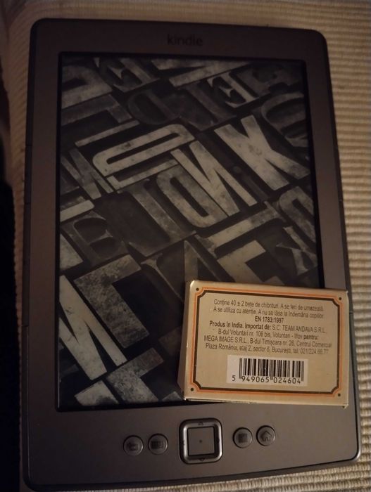 ebook reader kindle monochrome