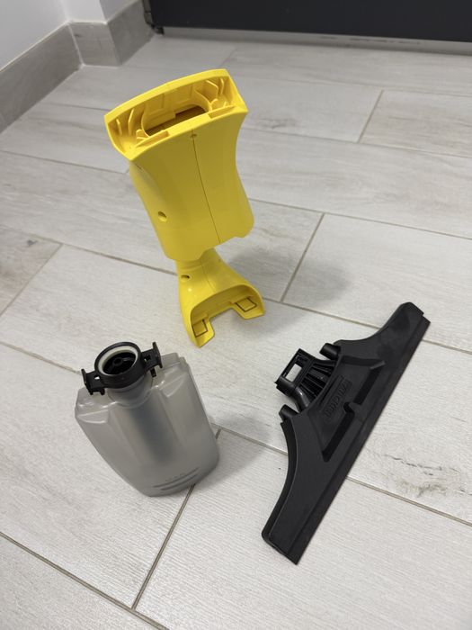 Vand aspirator geamuri Karcher wv1