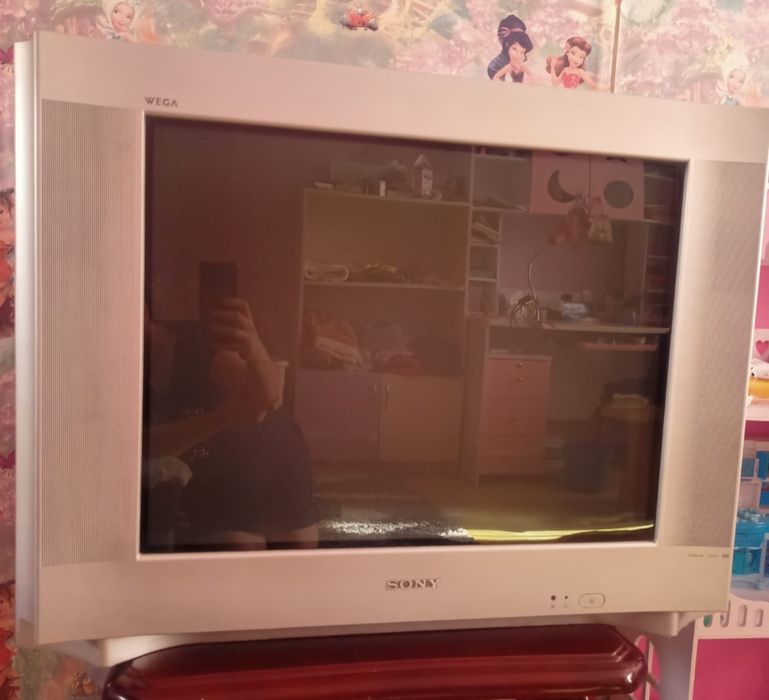 Продам телевизор .