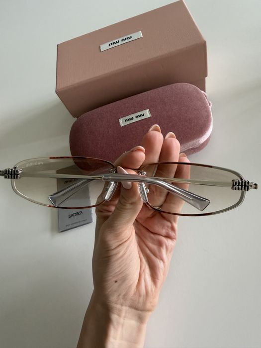 Слънчеви очила miu miu