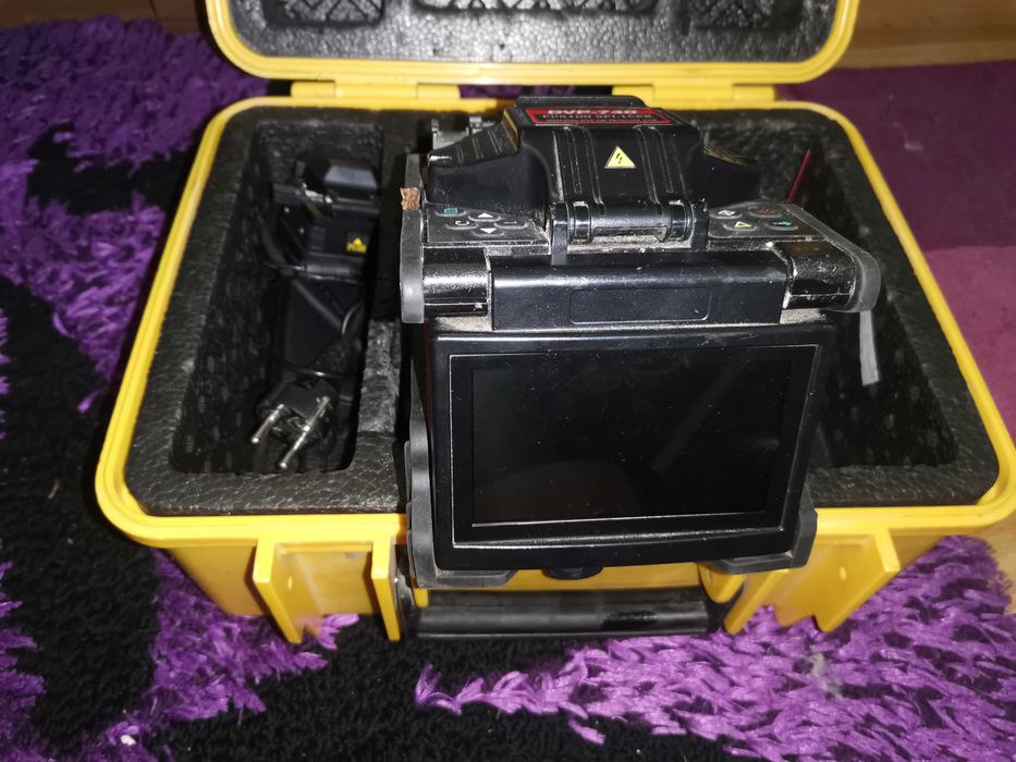 Aparat sudat fibra optica