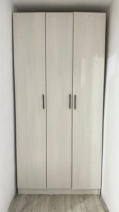 Продам шкаф! Срочно