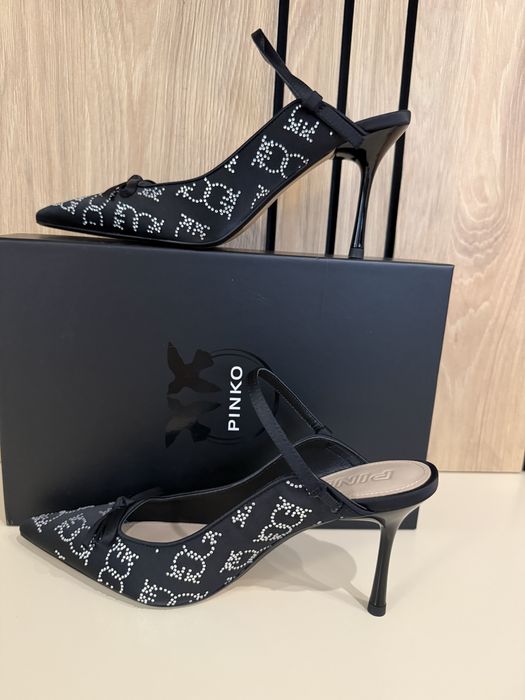 Нови официални обувки Pinko